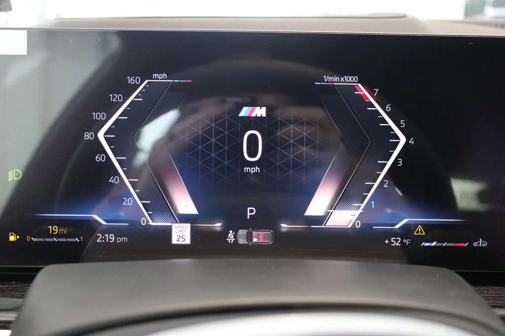 New 2026 Carbon Black Metallic BMW xDrive40i image 4