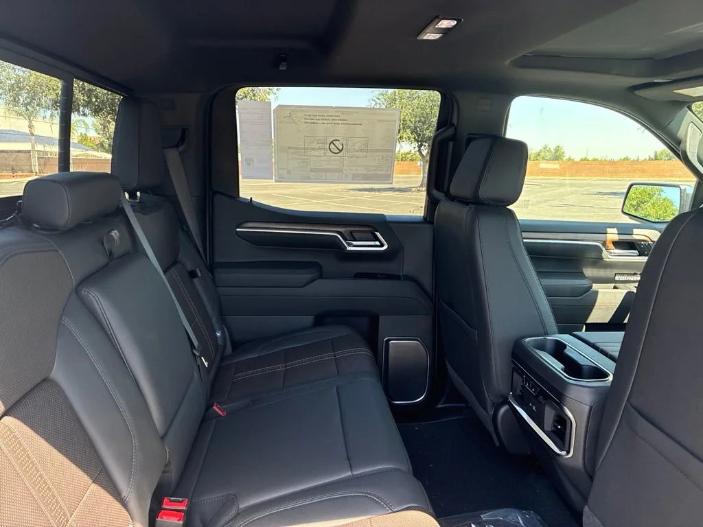 2026 Chevrolet Silverado 1500 High Country - Photo 24