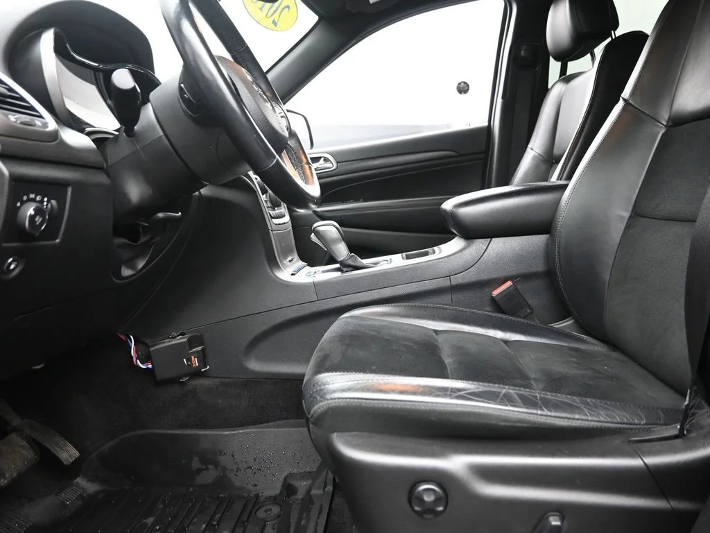 Used 2018 Red Jeep Altitude image 17