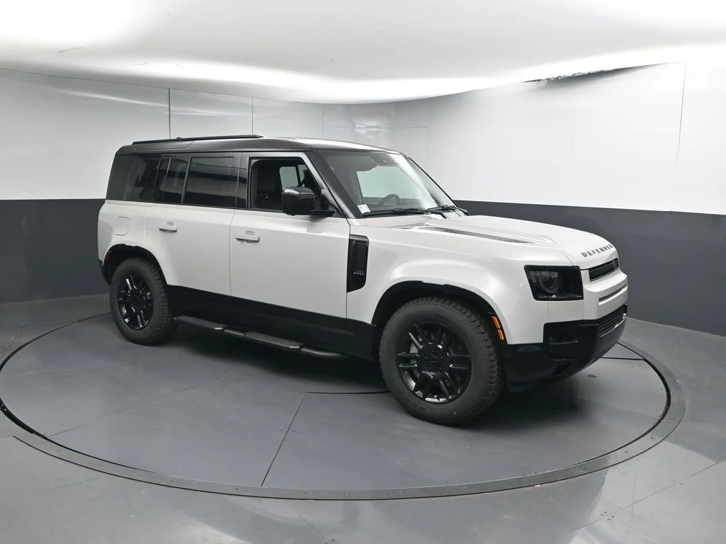 Certified Used 2026 Gray Land Rover X-Dynamic SE image 24