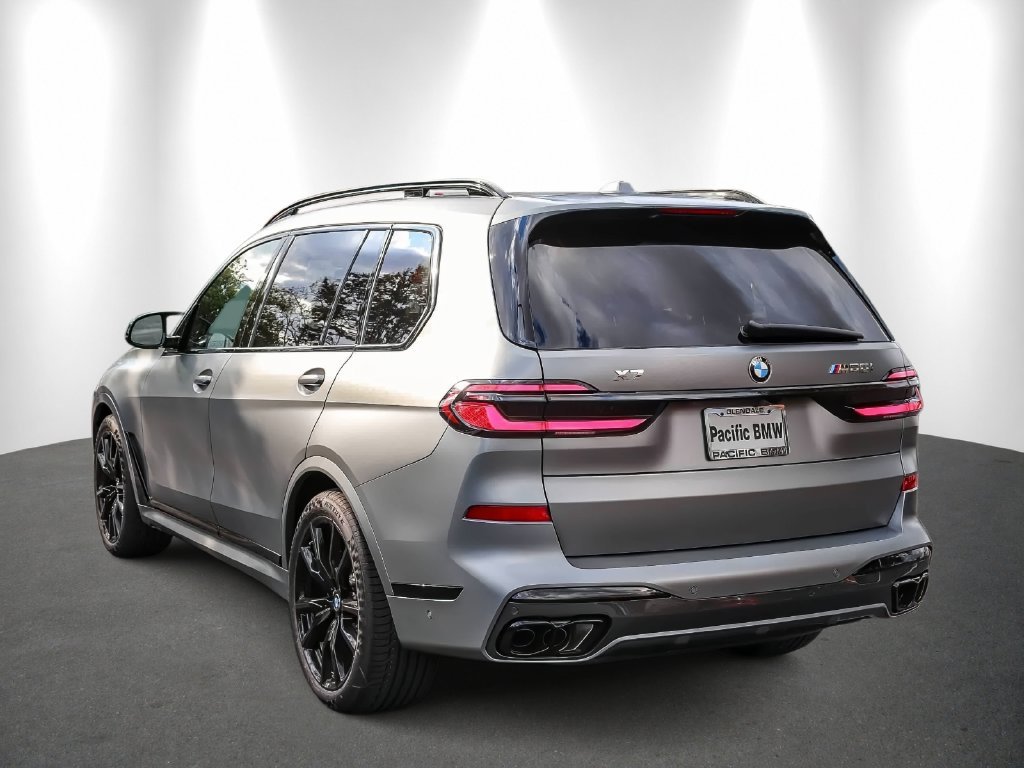 2027 BMW X7 photo 4