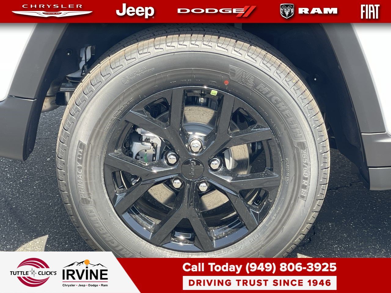 New 2026 Bright White Clear-Coat Exterior Paint Jeep Laredo Altitude image 11
