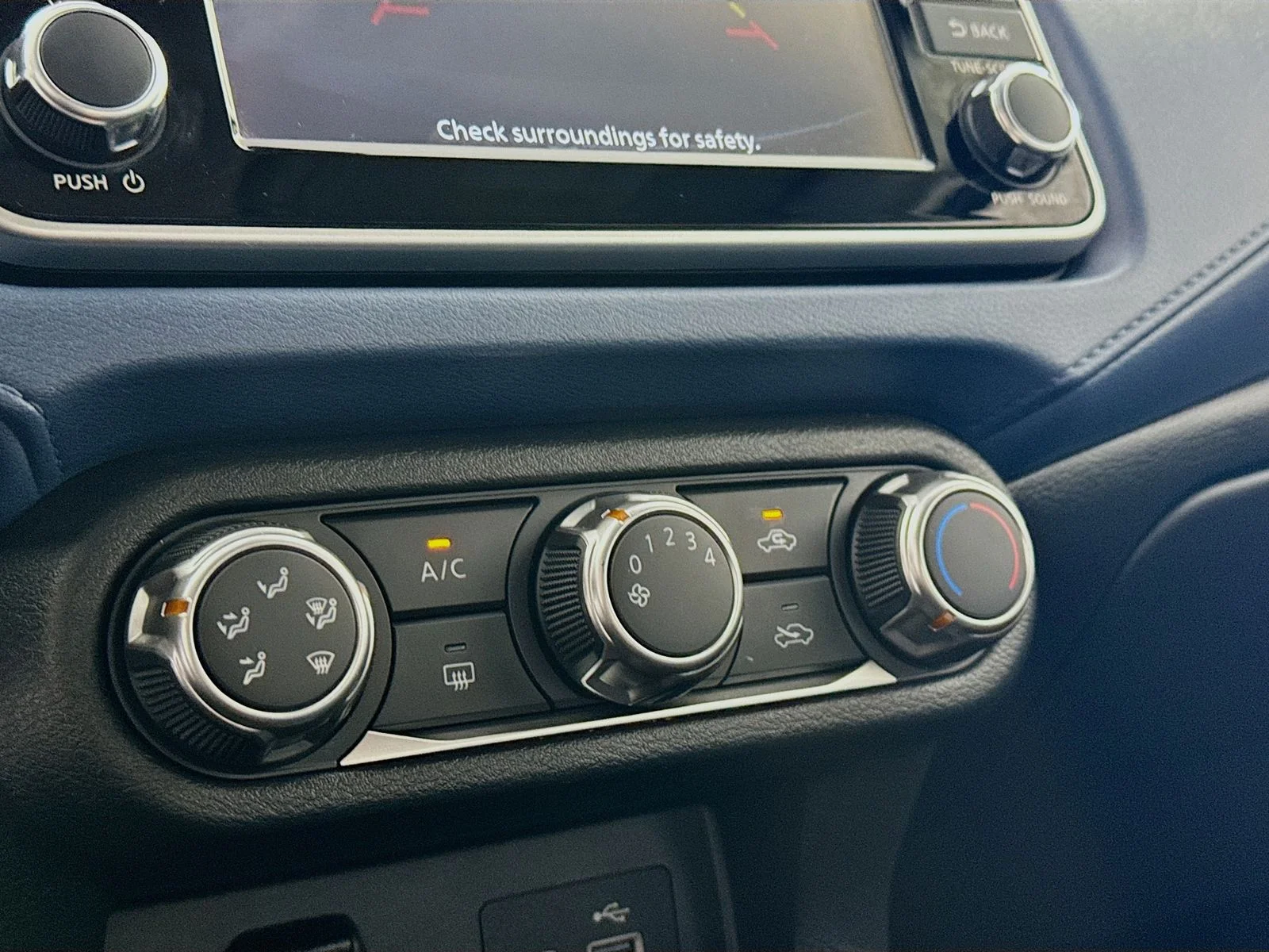 2025 Nissan Versa Sedan SV - Photo 11