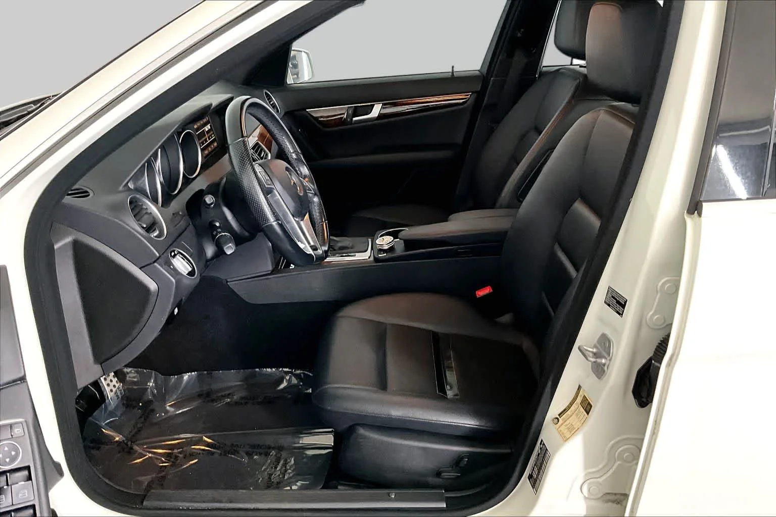 Used 2012 Arctic White Mercedes-Benz C 300 Sport image 9