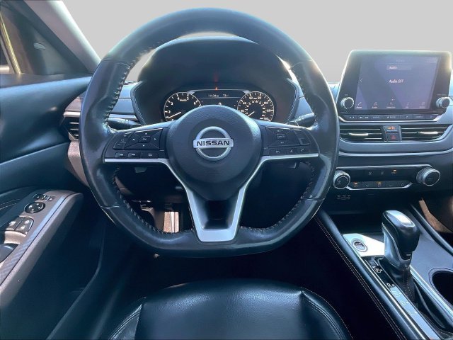 Used 2022 Blue Nissan 2.5 SR image 10