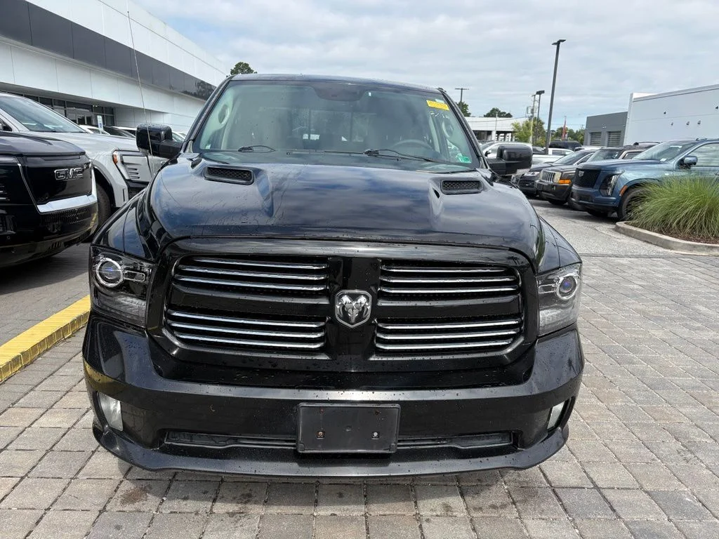 Used 2014 Black Ram Sport image 3