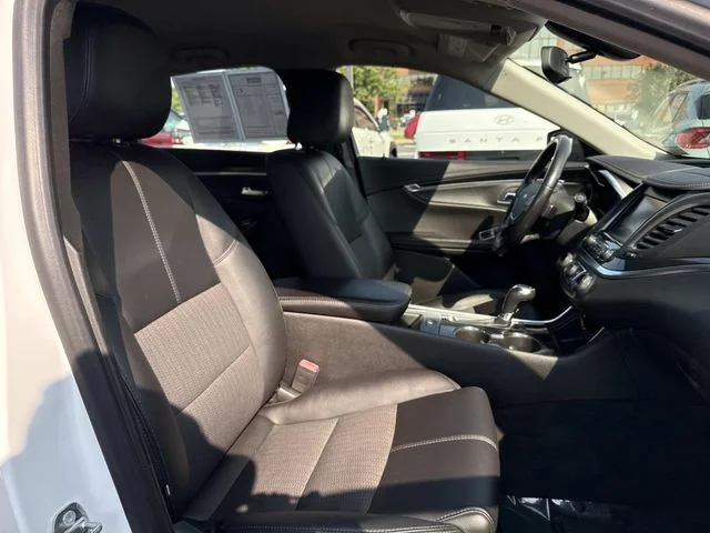 Used 2019 White Chevrolet LT image 15