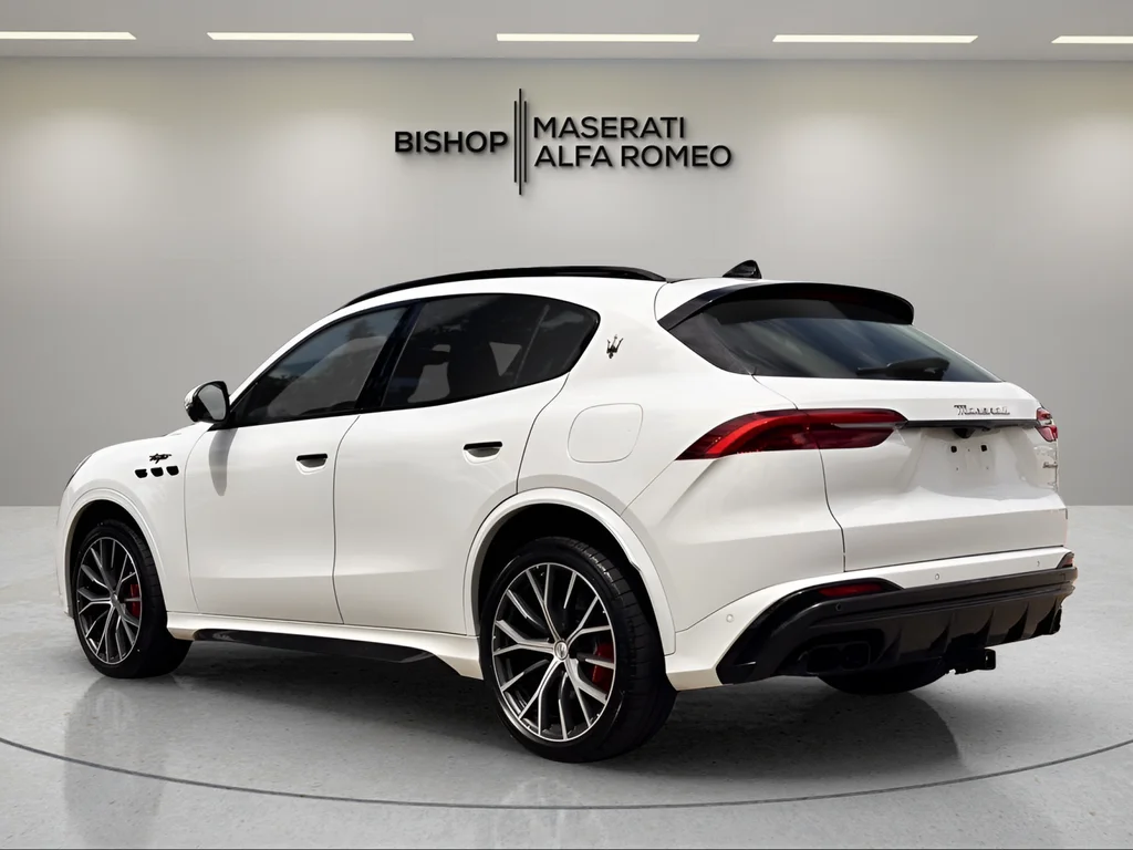 Used 2024 White Maserati Trofeo image 4