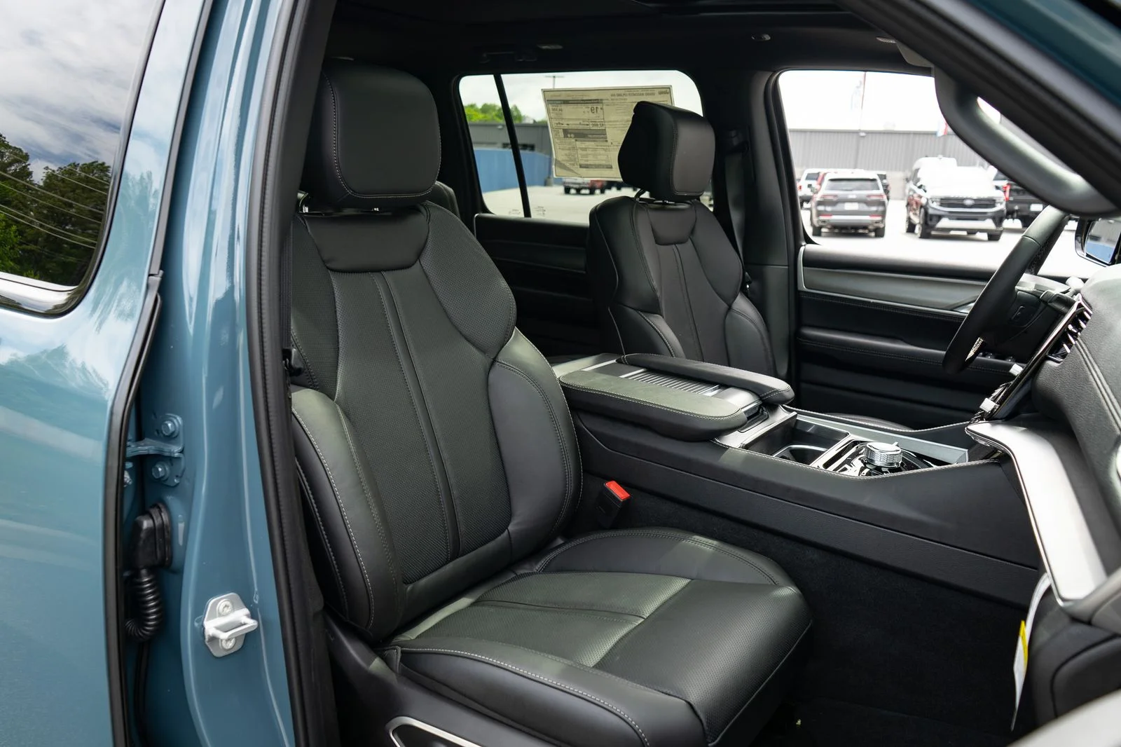 New 2026 Steel Blue Exterior Paint Jeep Upland image 24