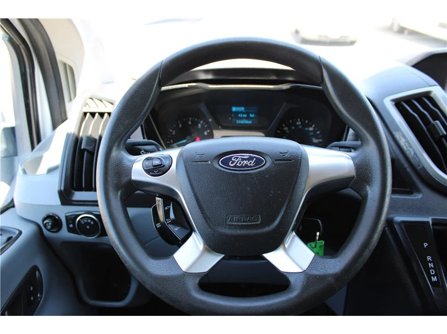 2015 Ford Transit XLT - Photo 23
