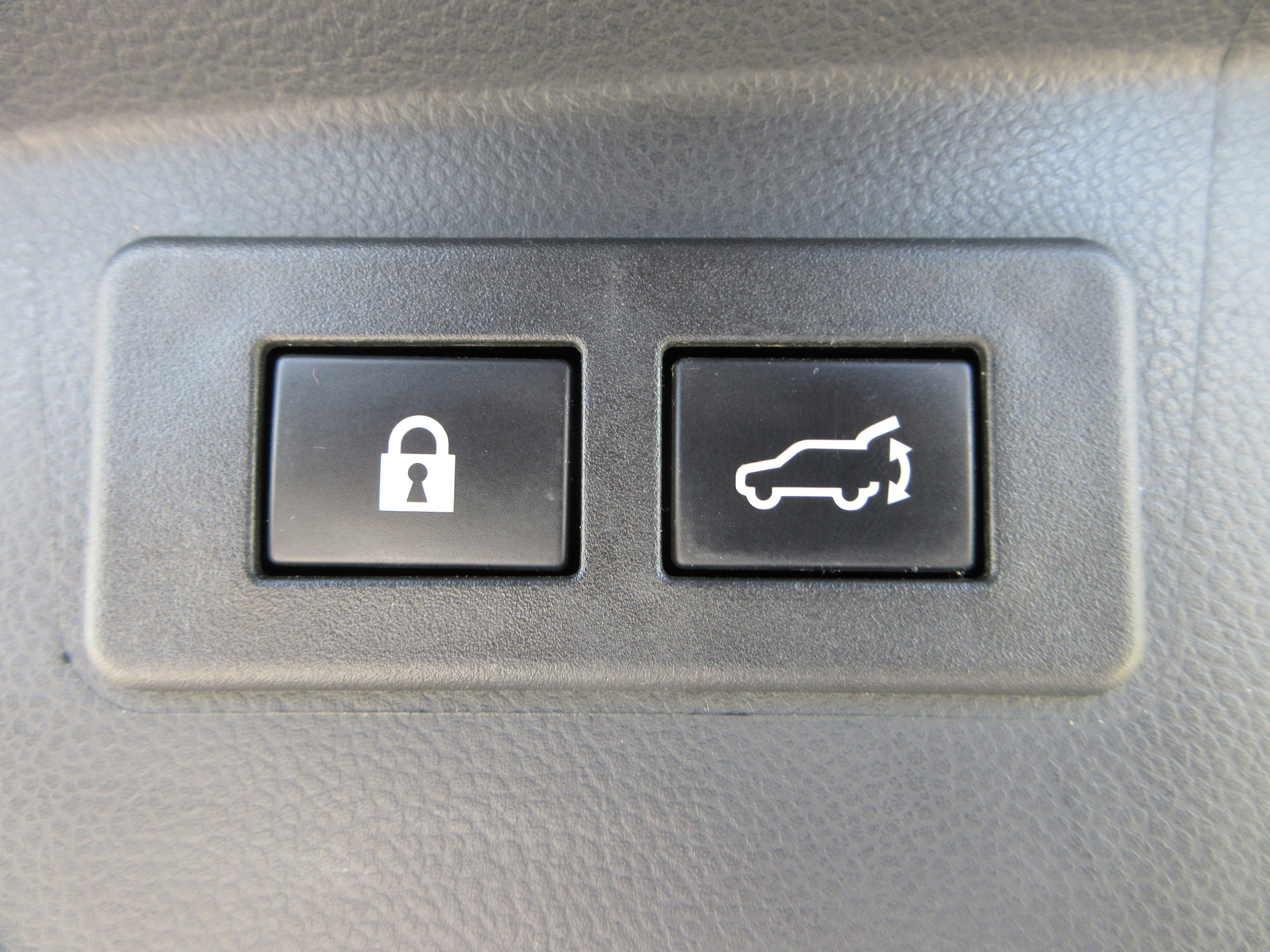 Used 2023 Crystal White Pearl Subaru Limited XT image 54