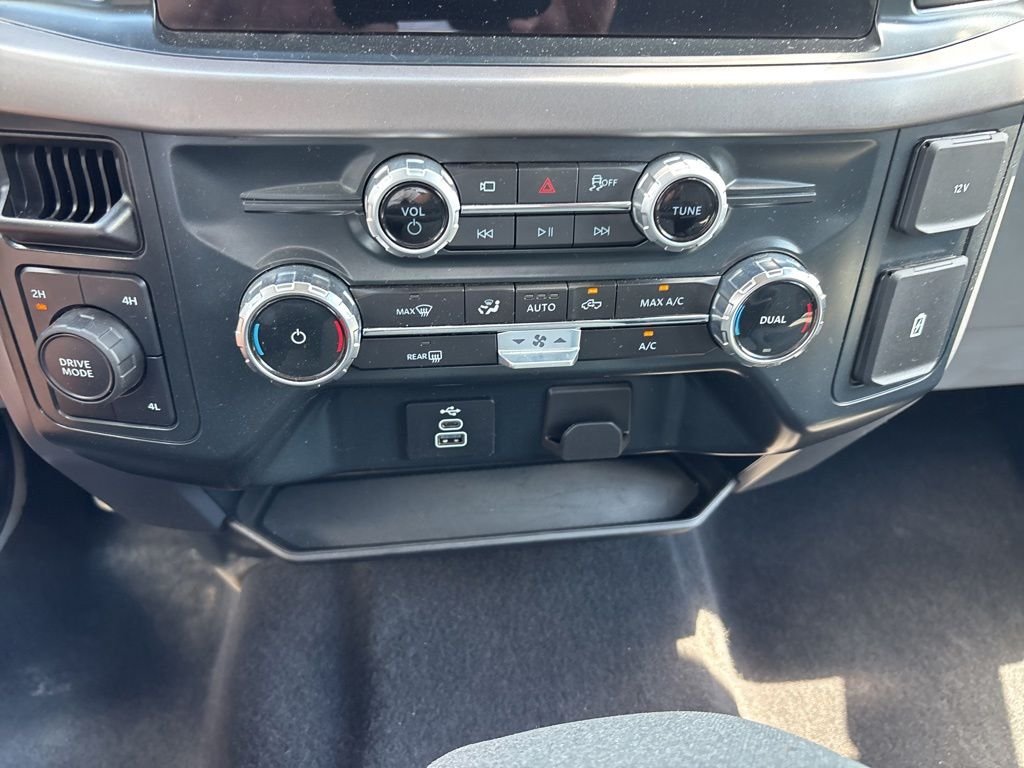 Certified Used 2025 Silver Ford XLT image 29