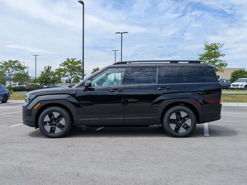 New 2026 Black Hyundai SEL image 4