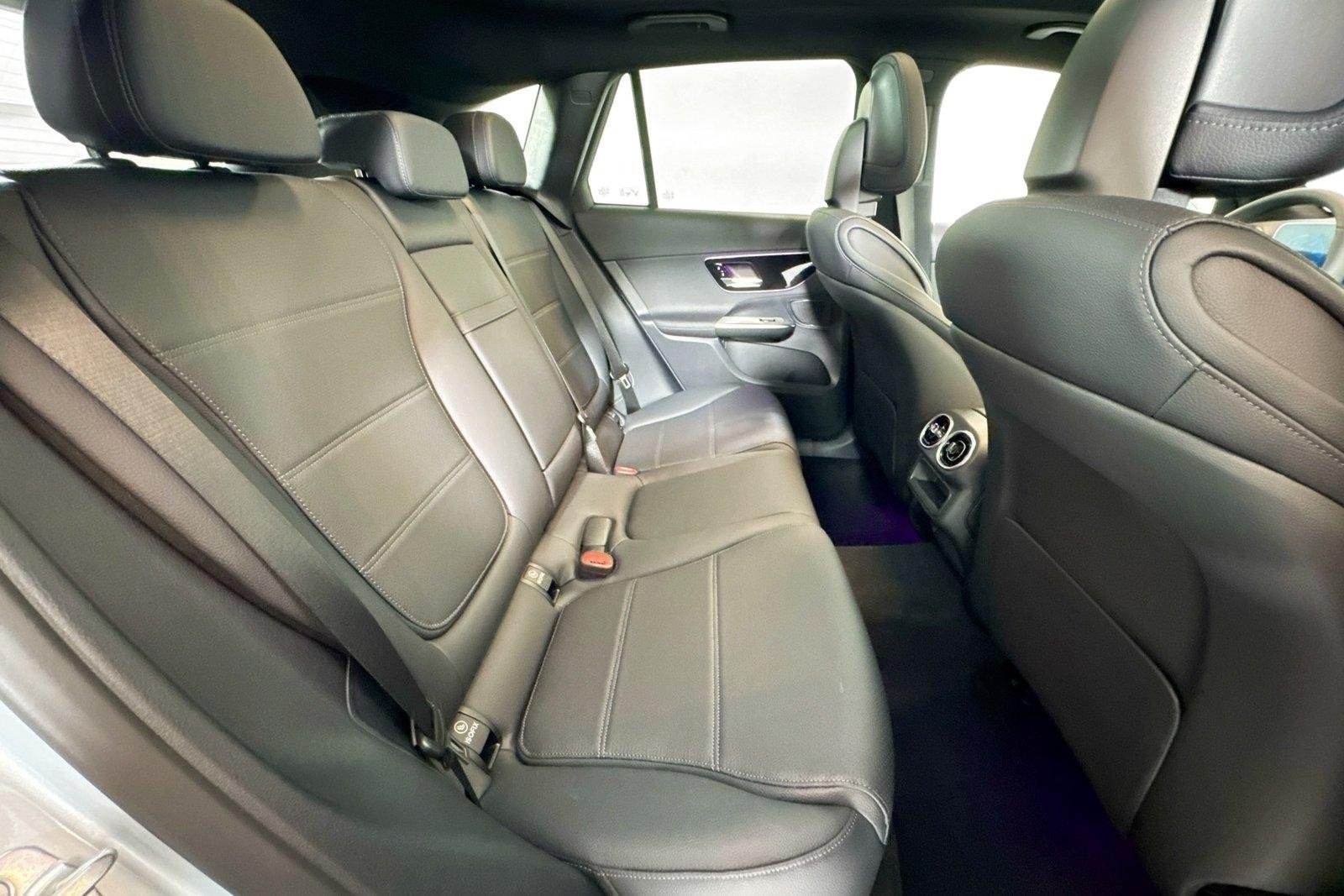New 2026 Cirrus Silver Metallic Mercedes-Benz GLC 300 image 25