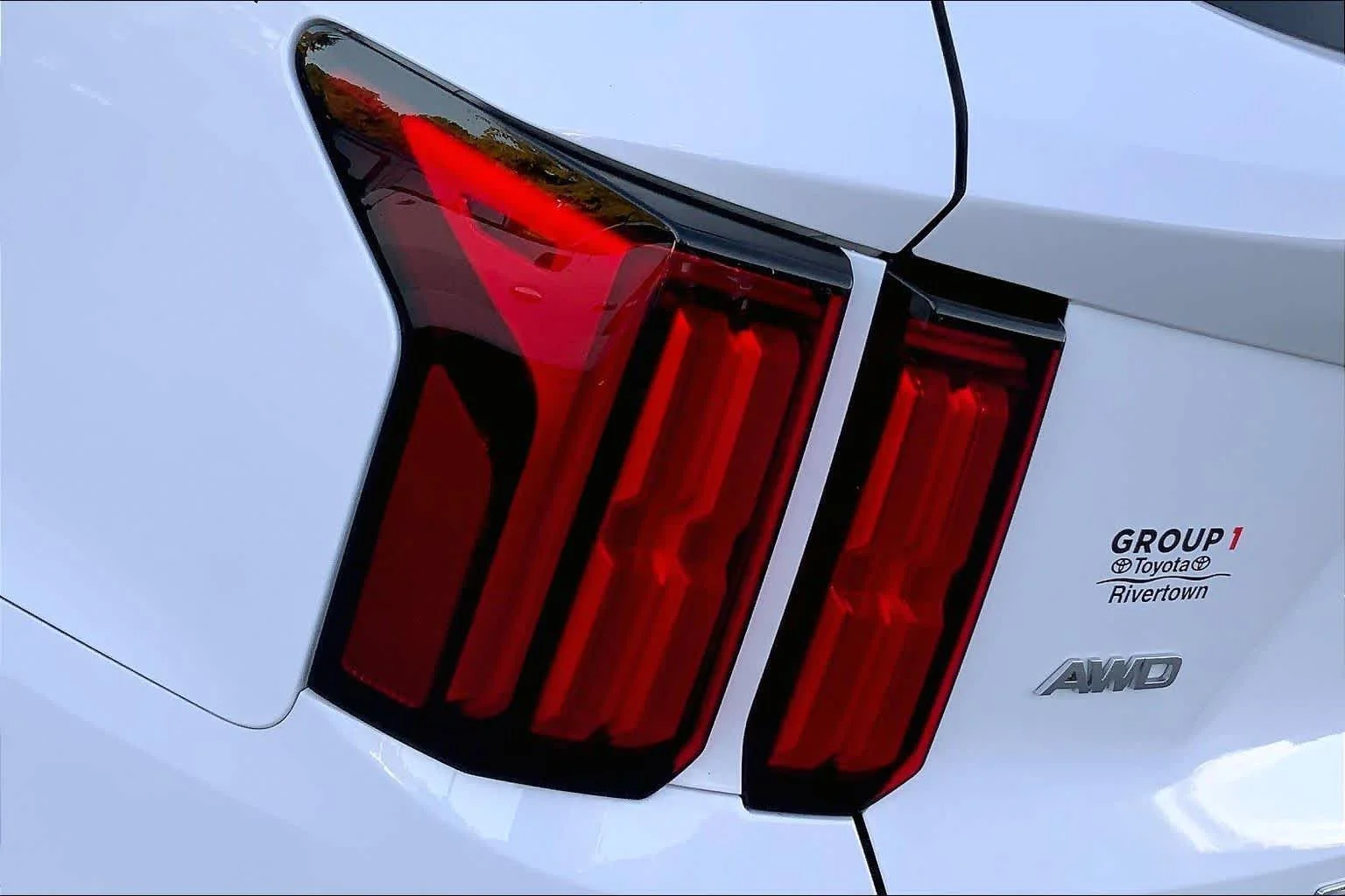 Used 2022 Glacial White Pearl Kia X-Line SX Prestige image 25