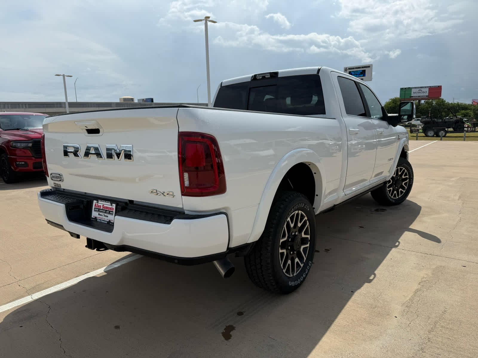 New 2026 Bright White Clear-Coat Exterior Paint RAM Longhorn image 6