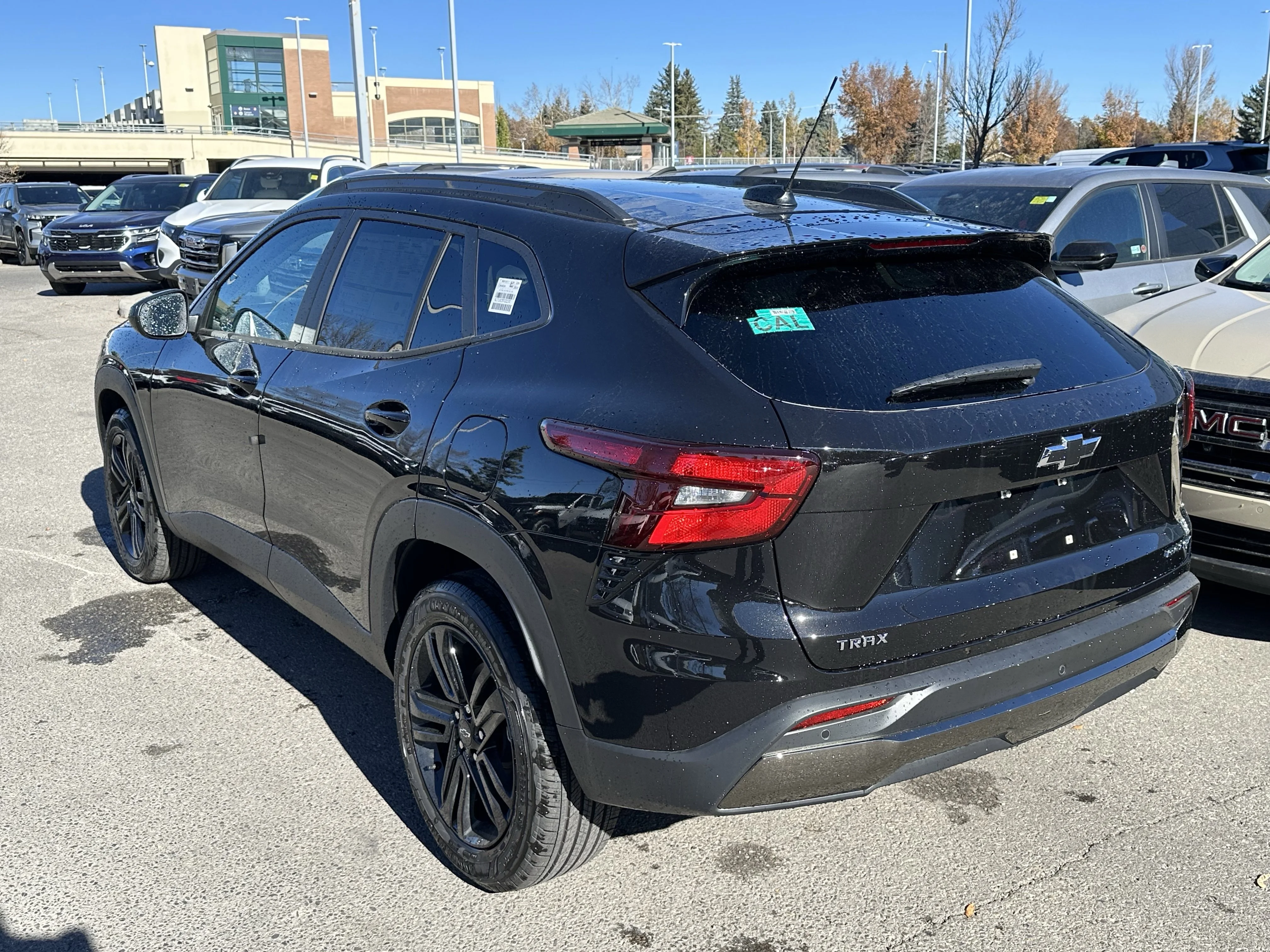 New 2026 Mosaic Black Metallic Chevrolet ACTIV image 4