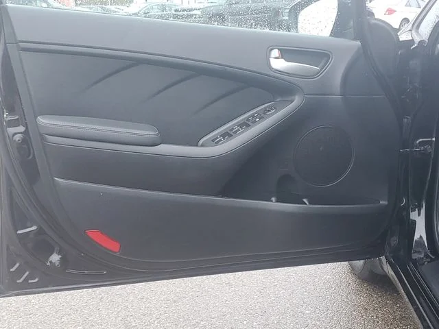 2018 Kia FORTE LX - Photo 17