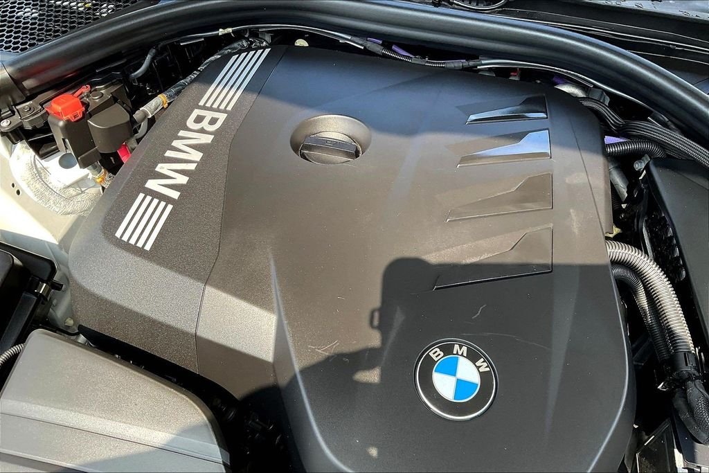 Used 2025 White BMW 330i image 33