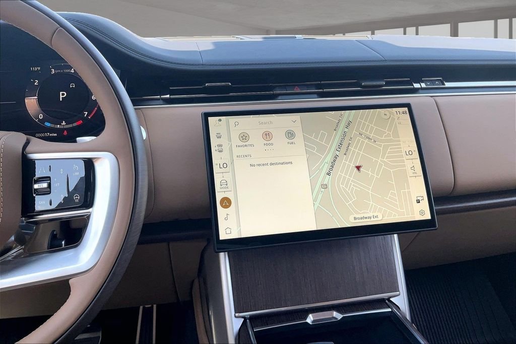 New 2026 Fuji White Land Rover SE image 7