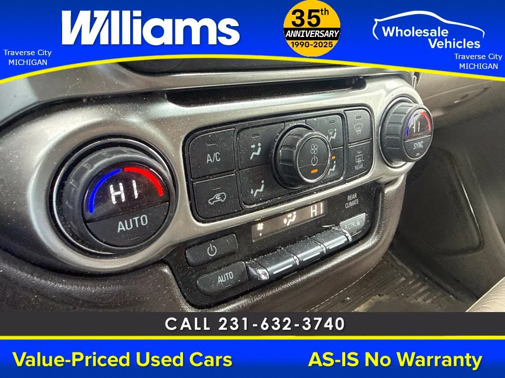 Used 2016 Summit White Chevrolet LS image 34