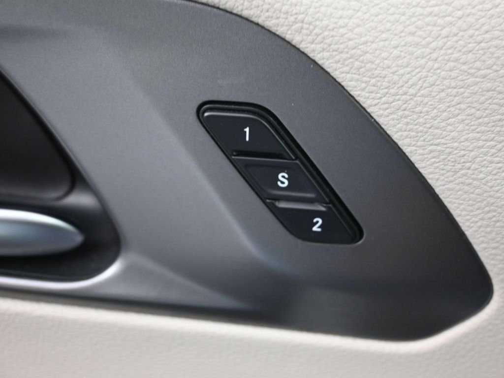 2023 Chrysler Pacifica Touring L - Photo 23