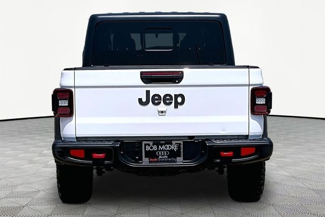 Used 2023 White Jeep Rubicon image 4
