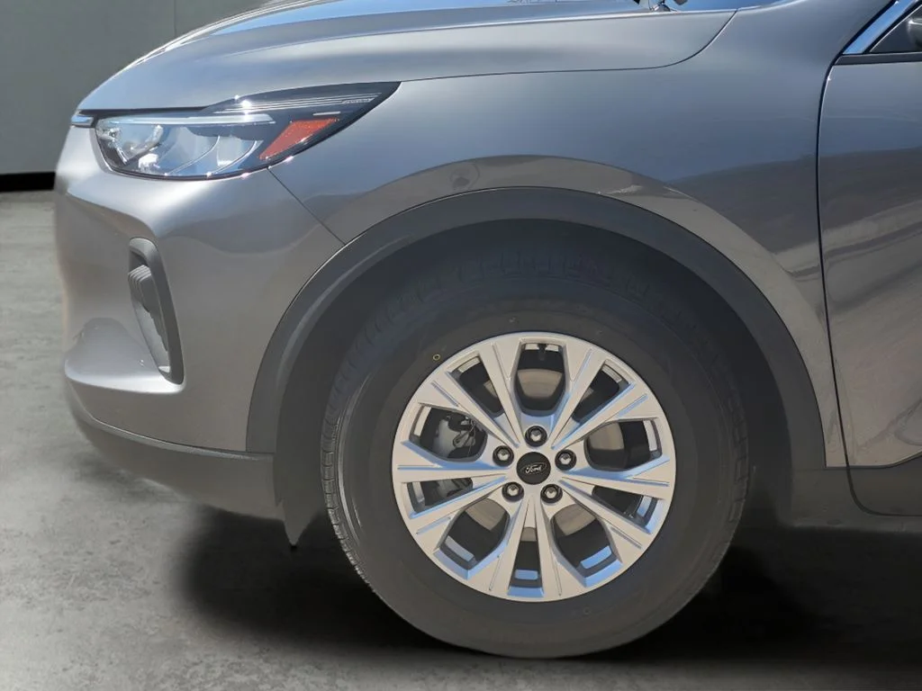 Used 2024 Carbonized Gray Metallic Ford Active image 26