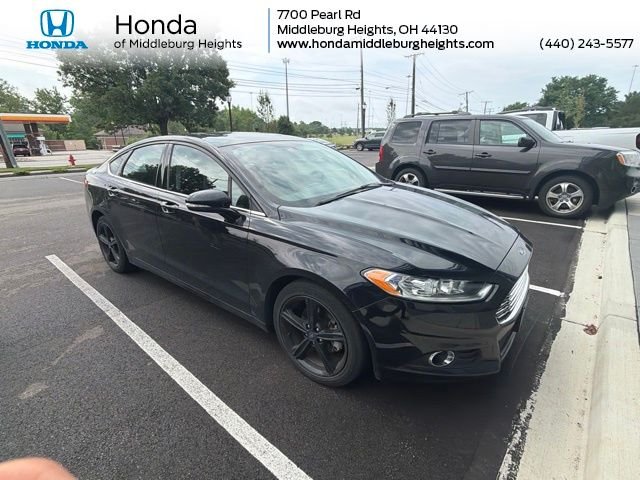Used 2016 Shadow Black Ford SE image 1