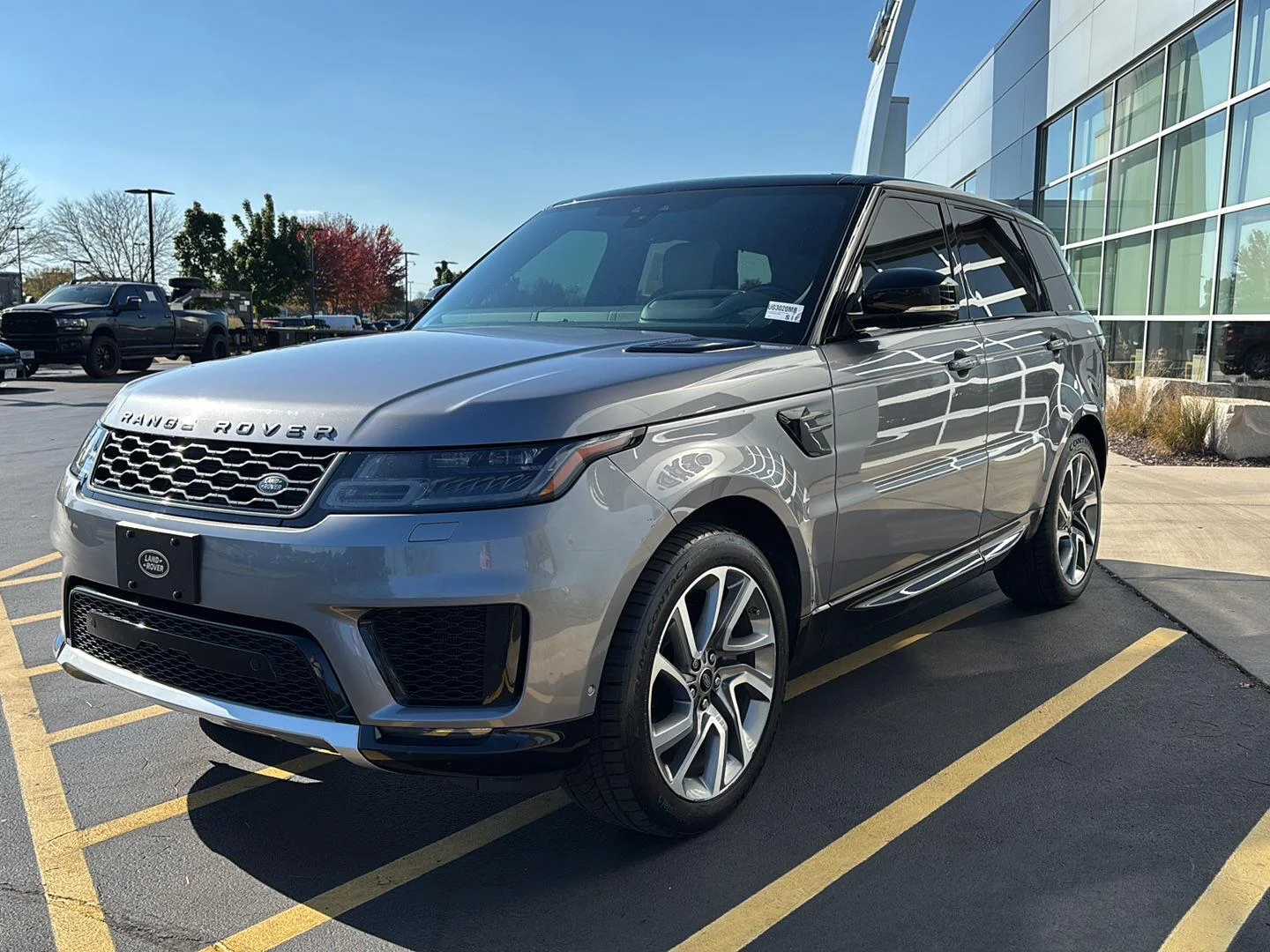 Used 2021 Eiger Grey Land Rover HSE Silver Edition image 3