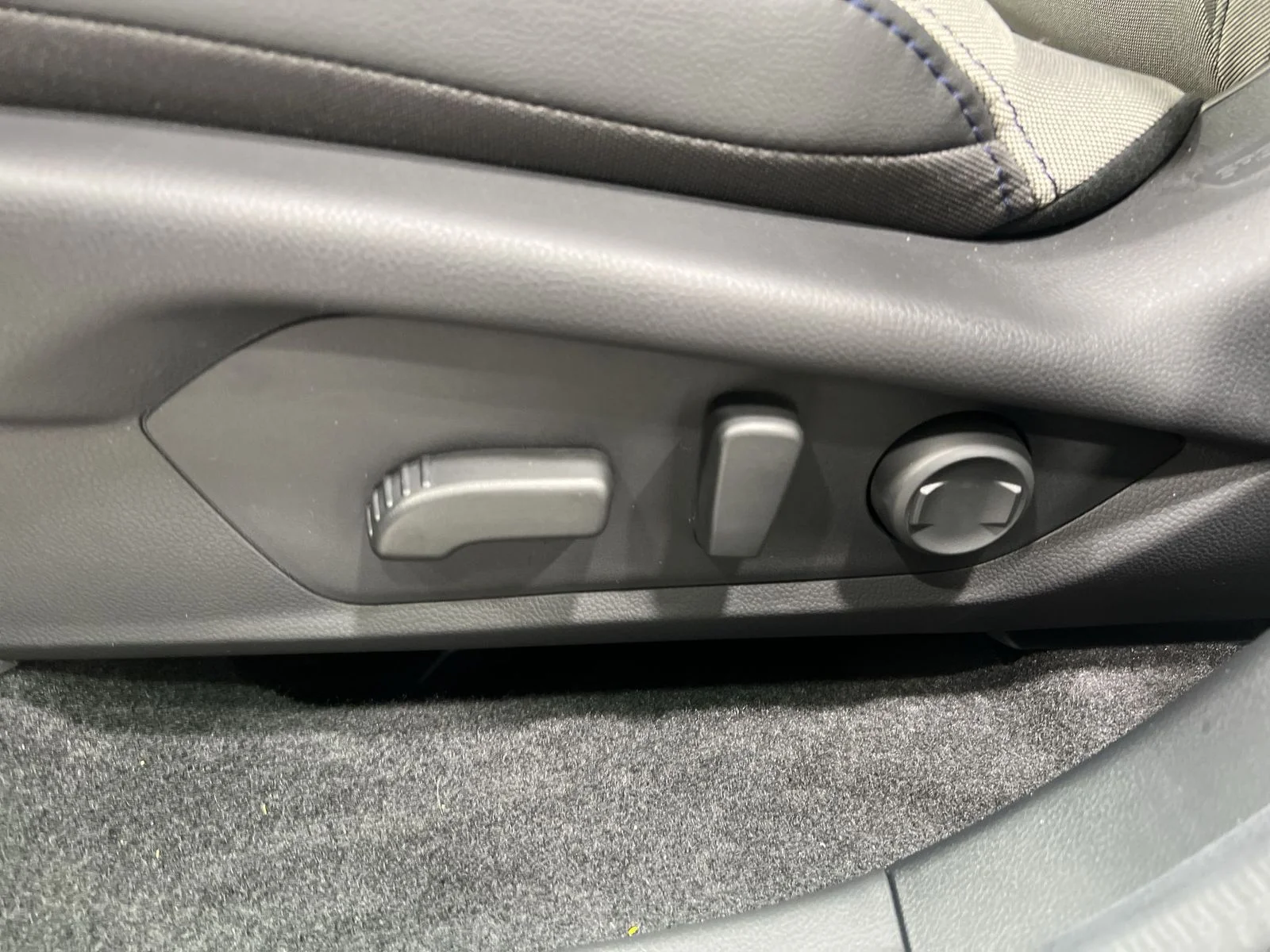 New 2026 MAGNETITE GRAY METALLIC Subaru Premium Hybrid image 12