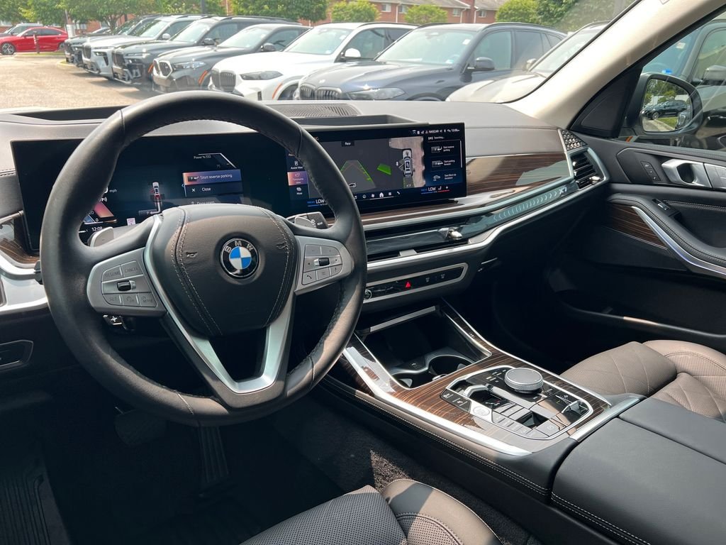 Used 2026 White BMW xDrive40i image 38