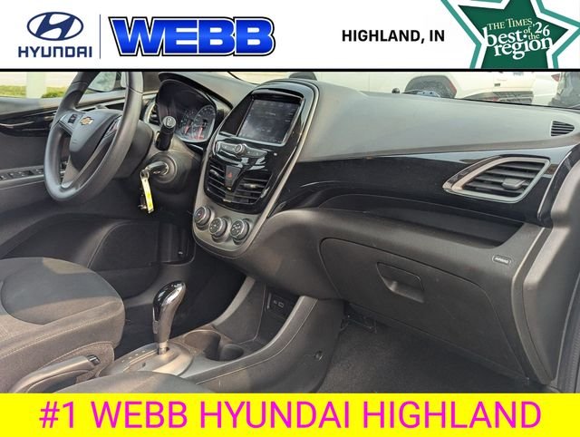 Used 2020 White Chevrolet 1LT image 24