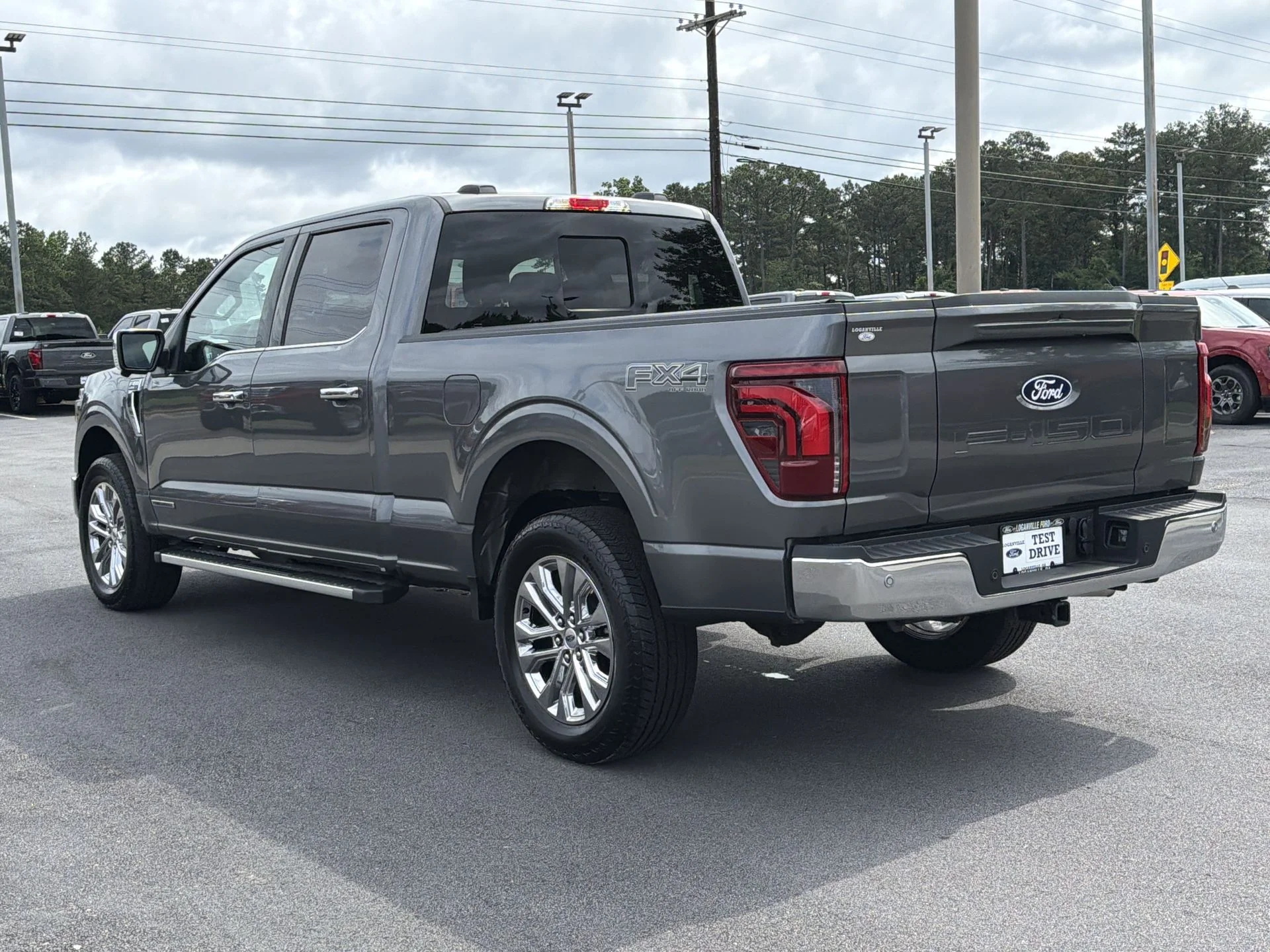 Certified Used 2025 Gray Metallic Ford Lariat image 27