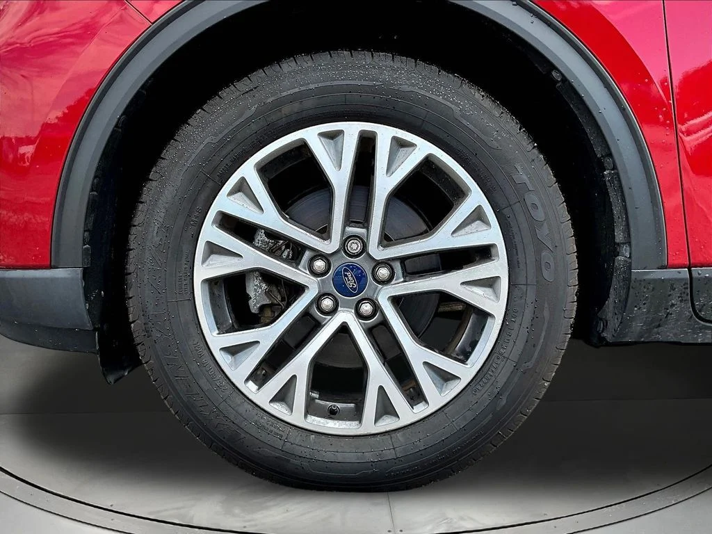 Used 2020 Red Ford SEL image 37