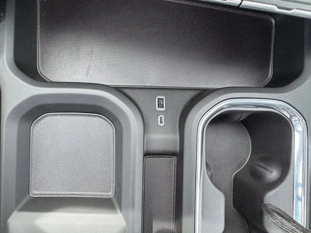 Certified Used 2025 Onyx Black GMC Denali image 38