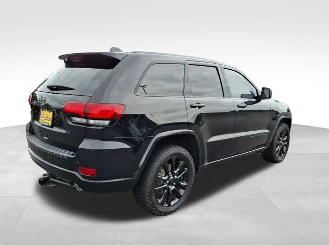 Used 2020 Black Jeep Altitude image 12