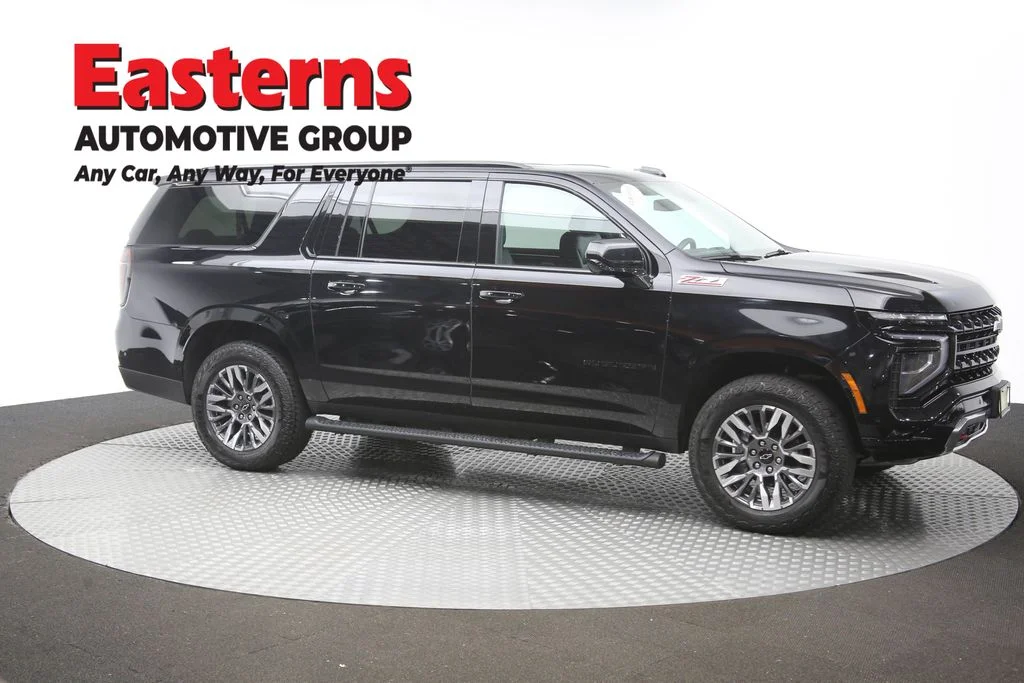 Used 2025 Black Chevrolet Z71 image 52