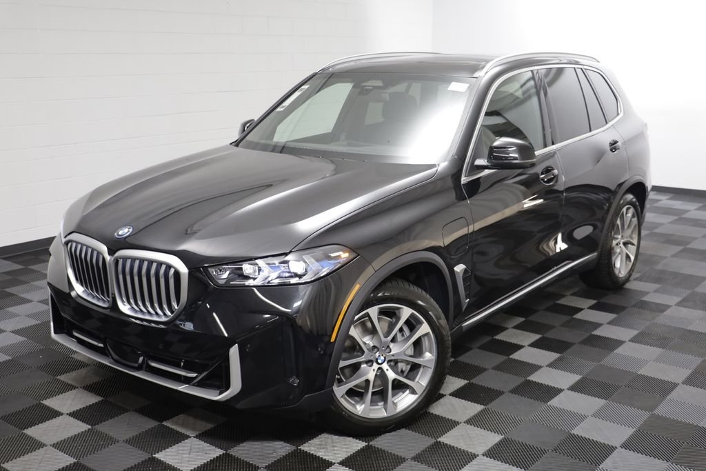 New 2026 Black Sapphire Metallic BMW xDrive50e image 2