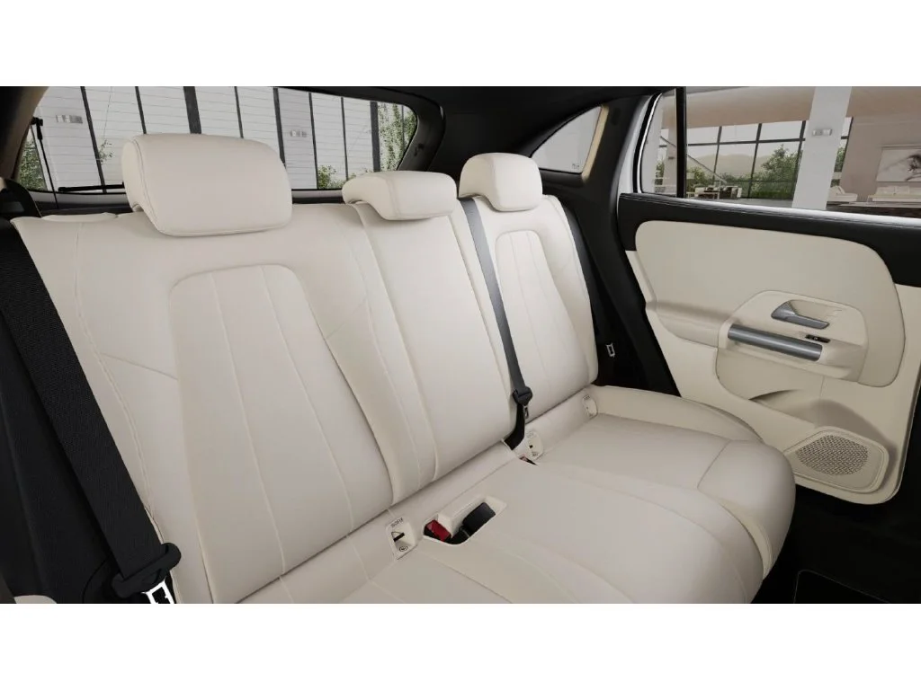 New 2026 White Mercedes-Benz GLA 250 image 5