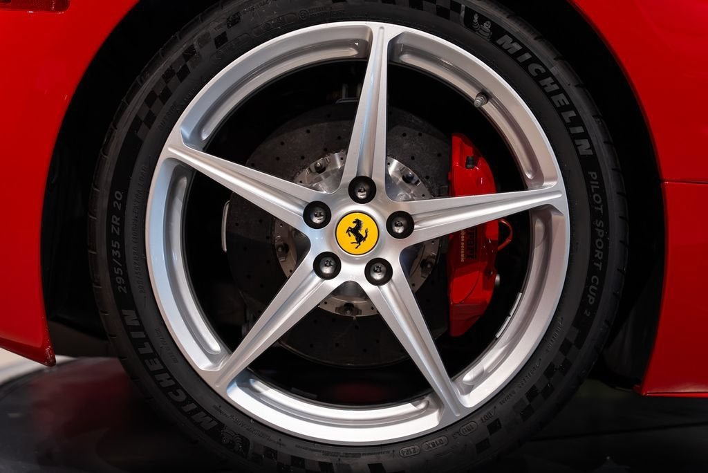 Used 2010 Rosso Corsa Ferrari Base image 15
