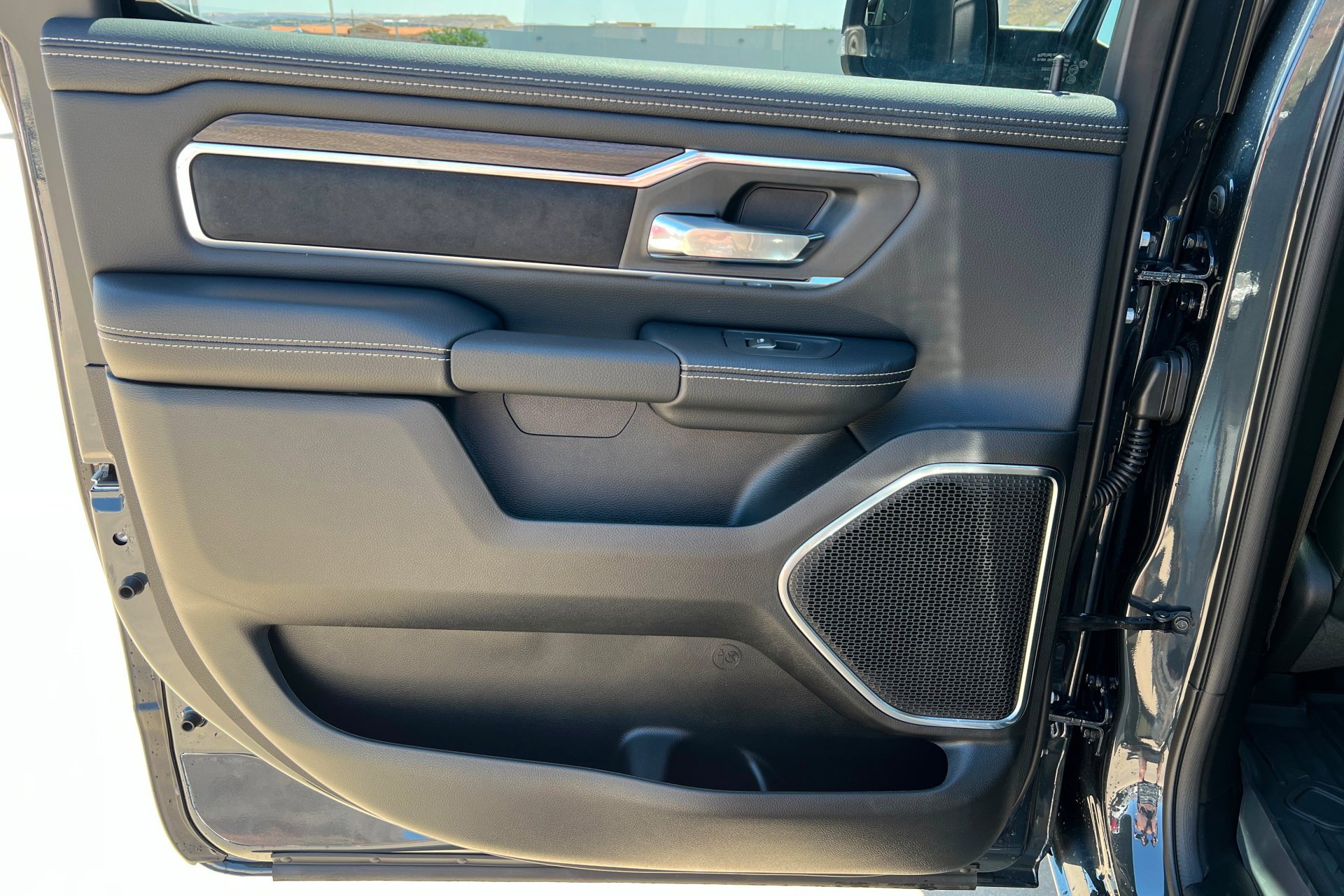 New 2026 Forged Blue Metallic Exterior Paint RAM Laramie image 19