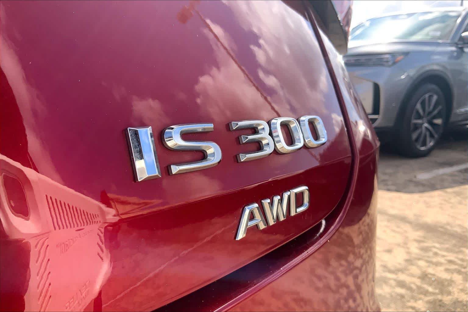 Used 2023 Matador Red Mica Lexus  image 30