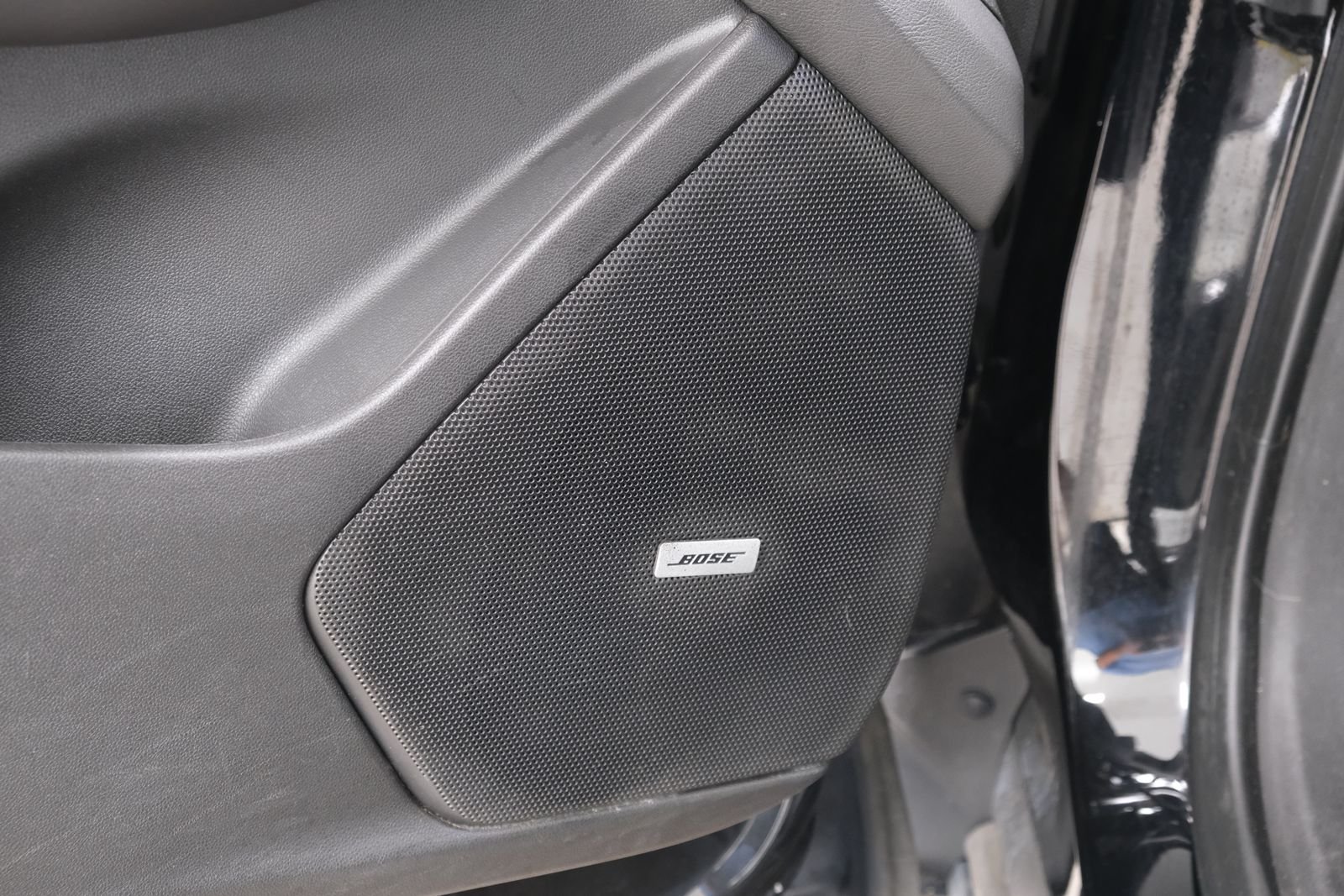 Used 2020 Stellar Black Metallic Cadillac Sport image 27
