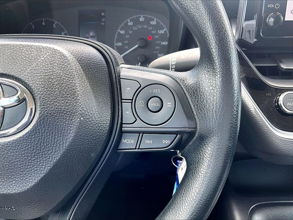 Used 2025 White Toyota LE image 24