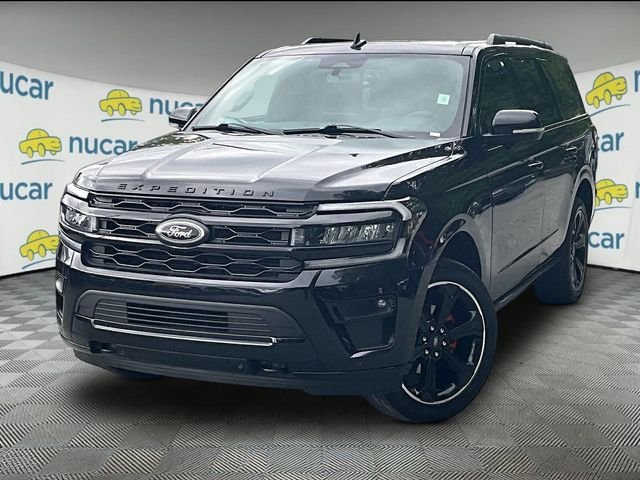 Used 2024 Black Ford Limited image 12