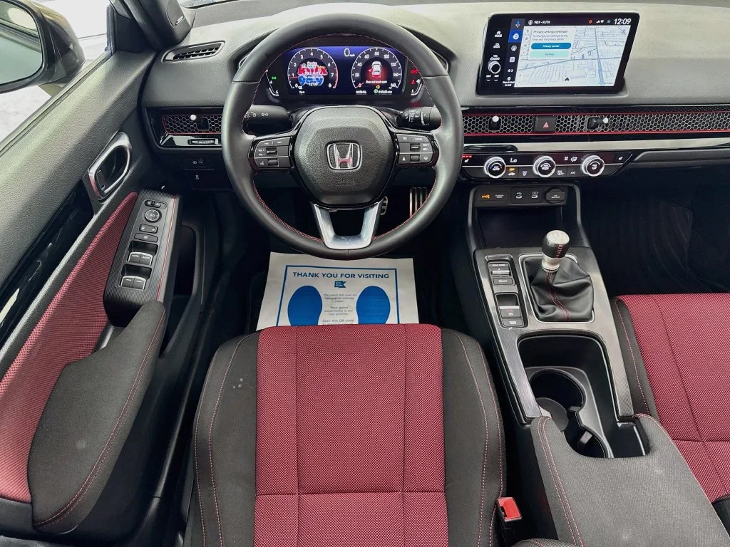 Certified Used 2025 Urban Gray Pearl Honda  image 31