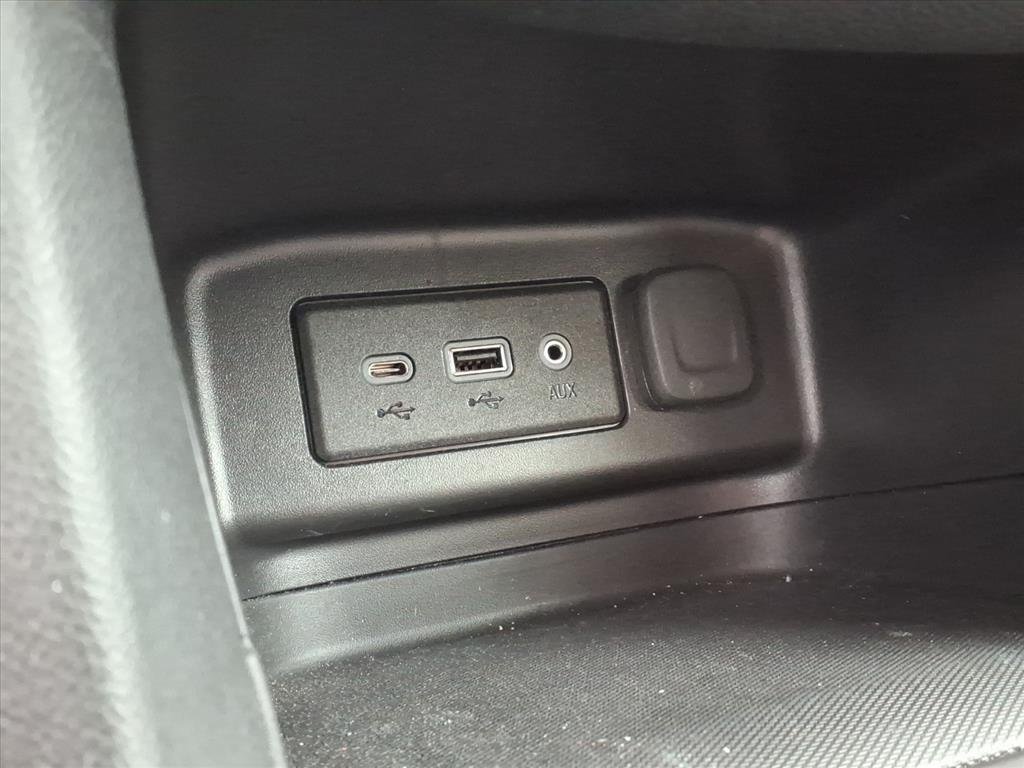 2024 Chevrolet Equinox LT - Photo 18