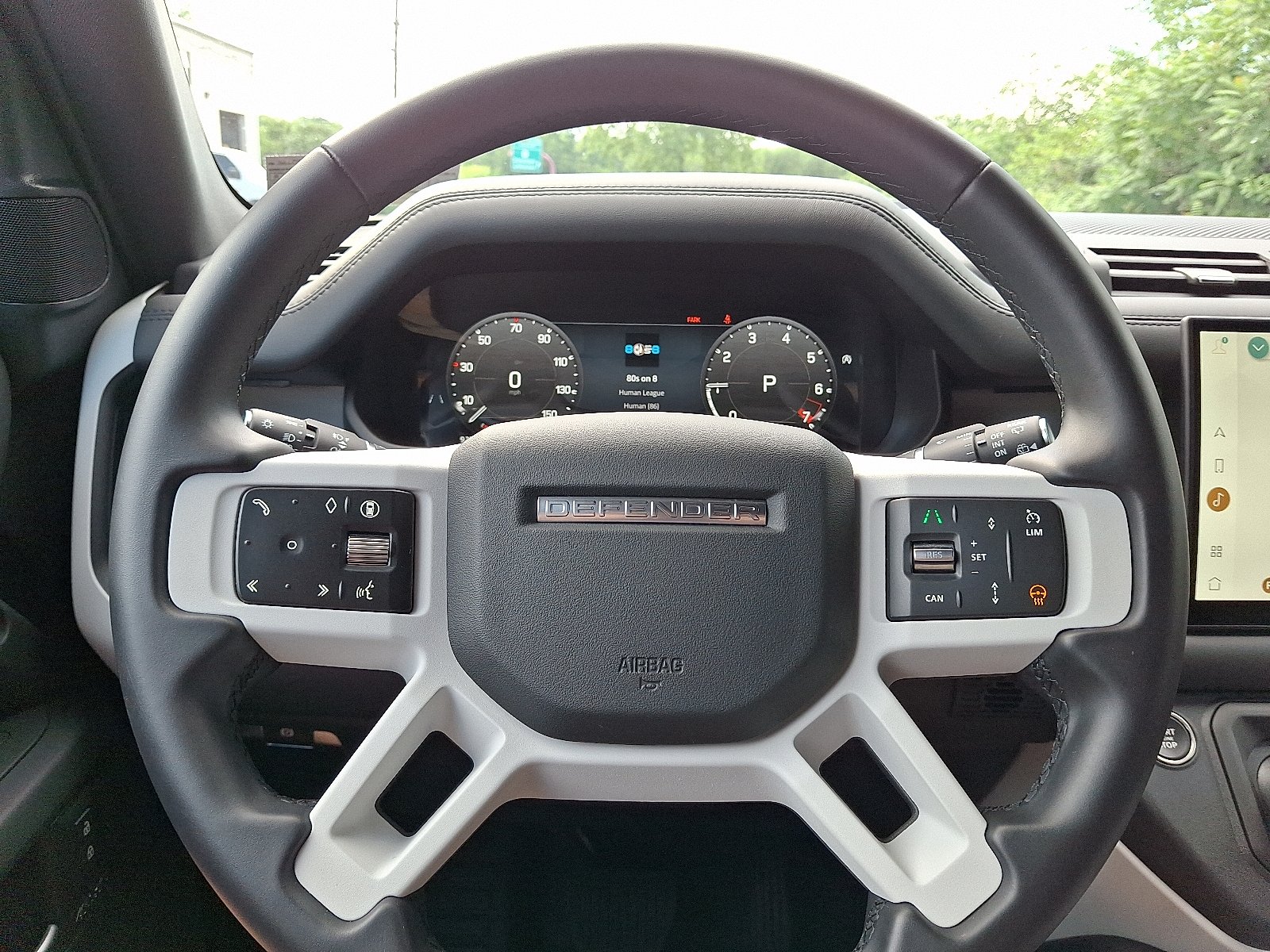 2025 Land Rover Defender X-Dynamic SE - Photo 20