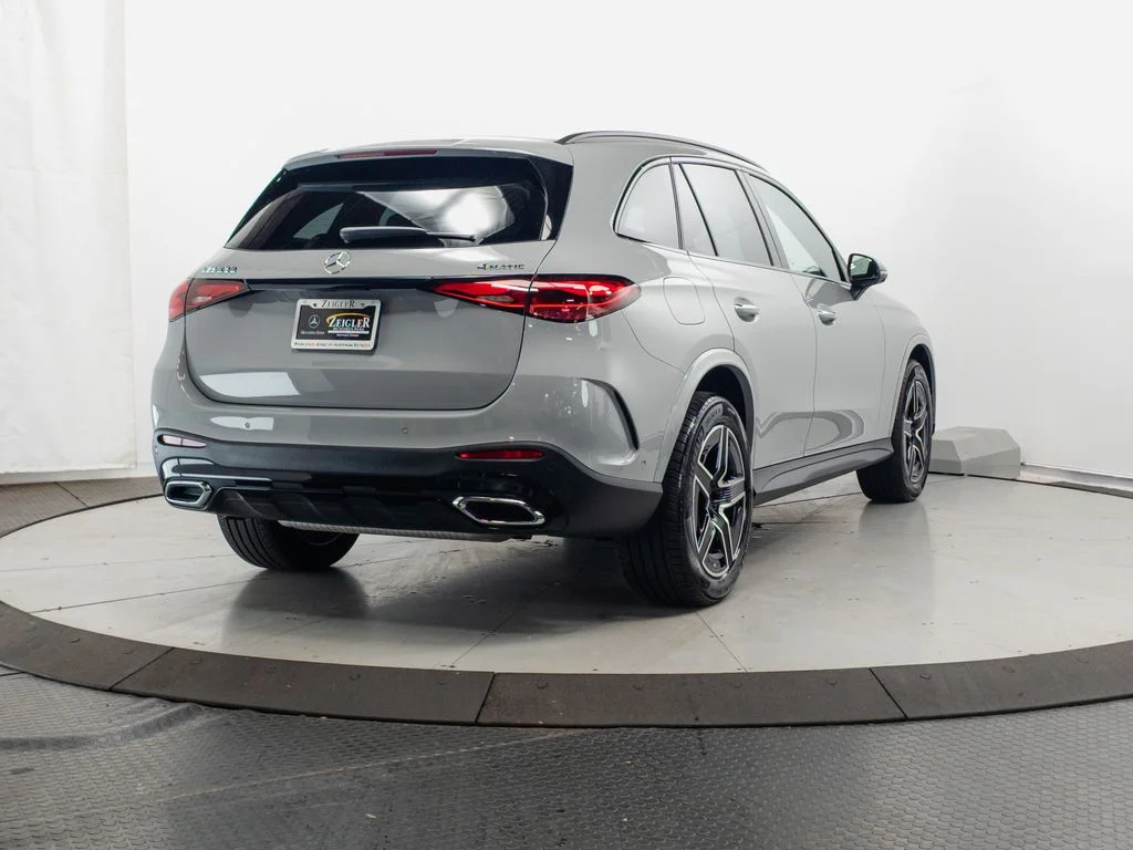 Certified Used 2026  Mercedes-Benz GLC 300 image 33